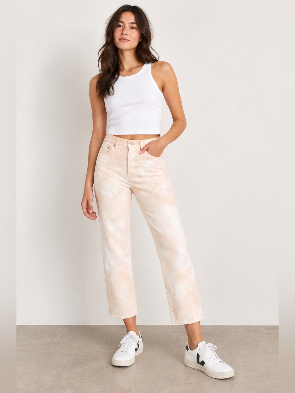 NWT! Levi’s Wedgie Straight White and Peach Tie Dye Jeans 32x28